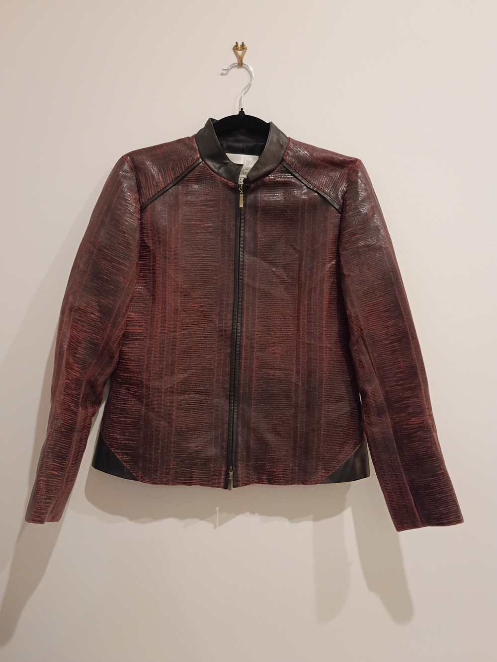 BARCELINO || Textured  Black and Burgundy Zip Leather  Jacket Sz. 4